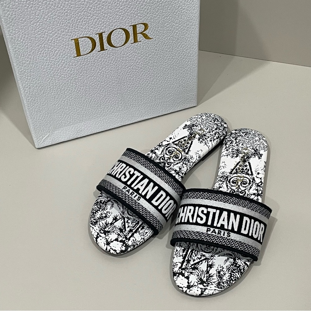 Dior Women's Authentic Sandals